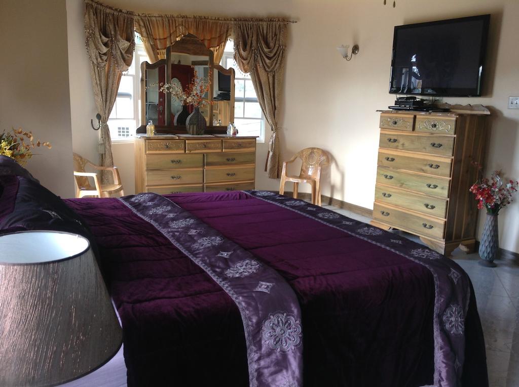 Cazwin Villas Montego Bay Room photo